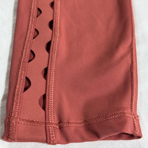 Athleta Ultimate Stash Craft 7/8 Tight Women's Leggings Salmon Size Small-Tall - Picture 10 of 10